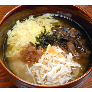 �����{��